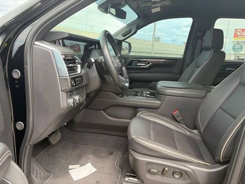 Used 2025 GMC Yukon XL Elevation AWD/4WD image 14