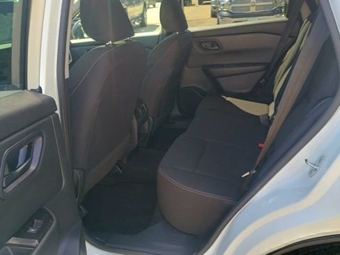 Used 2024 Nissan Rogue S AWD/4WD image 21