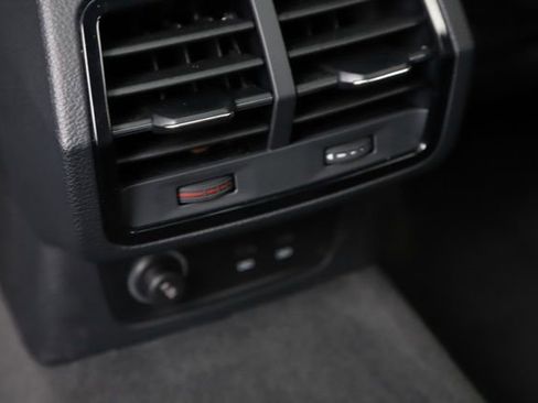 Used 2020 Audi Q3 2.0T Premium w/ Convenience Package image 18