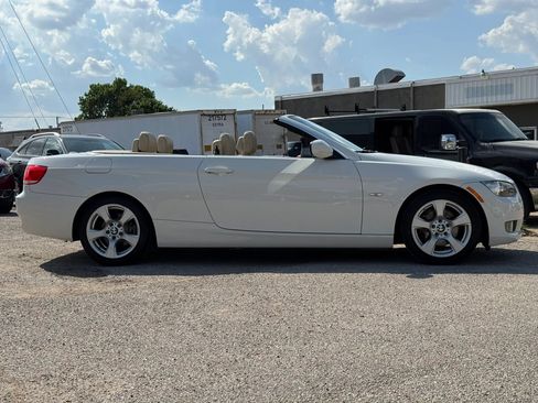 Used 2010 BMW 328i Convertible RWD image 16