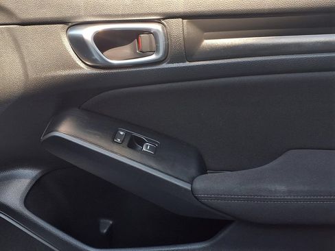 Used 2025 Honda Civic Sport image 39