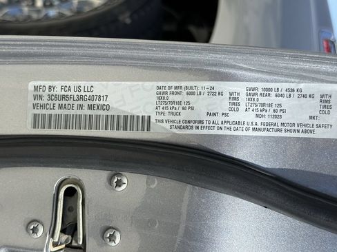 Used 2024 RAM 2500 Laramie w/ Safety Group AWD/4WD image 33
