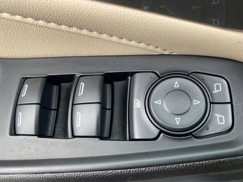 Used 2023 Chevrolet Traverse LS w/ Midnight/Sport Edition image 17