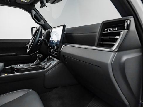 Used 2025 Lexus GX 550 image 46