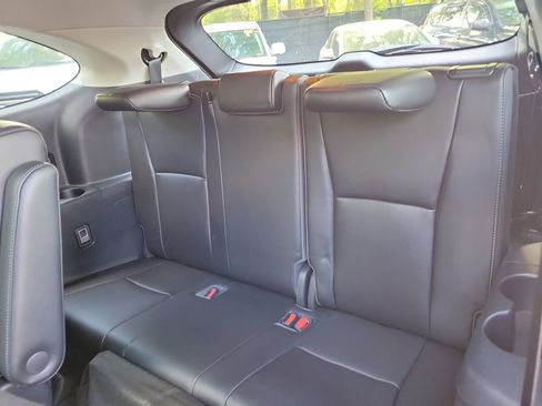 Used 2021 Toyota Highlander Platinum image 16