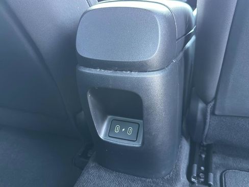 Used 2025 Hyundai Elantra Sport image 28