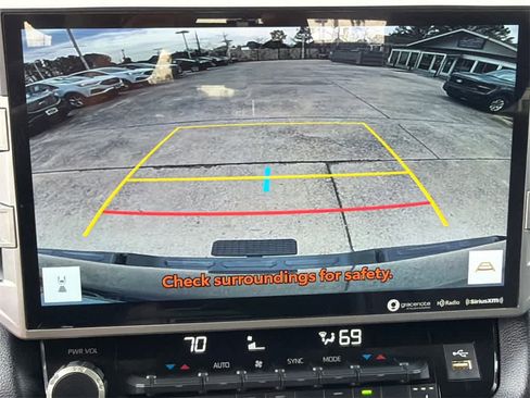 Used 2022 Toyota Tundra SR5 w/ SR5 Premium Package image 27