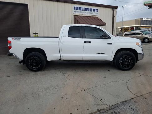 Used 2016 Toyota Tundra SR5 image 15