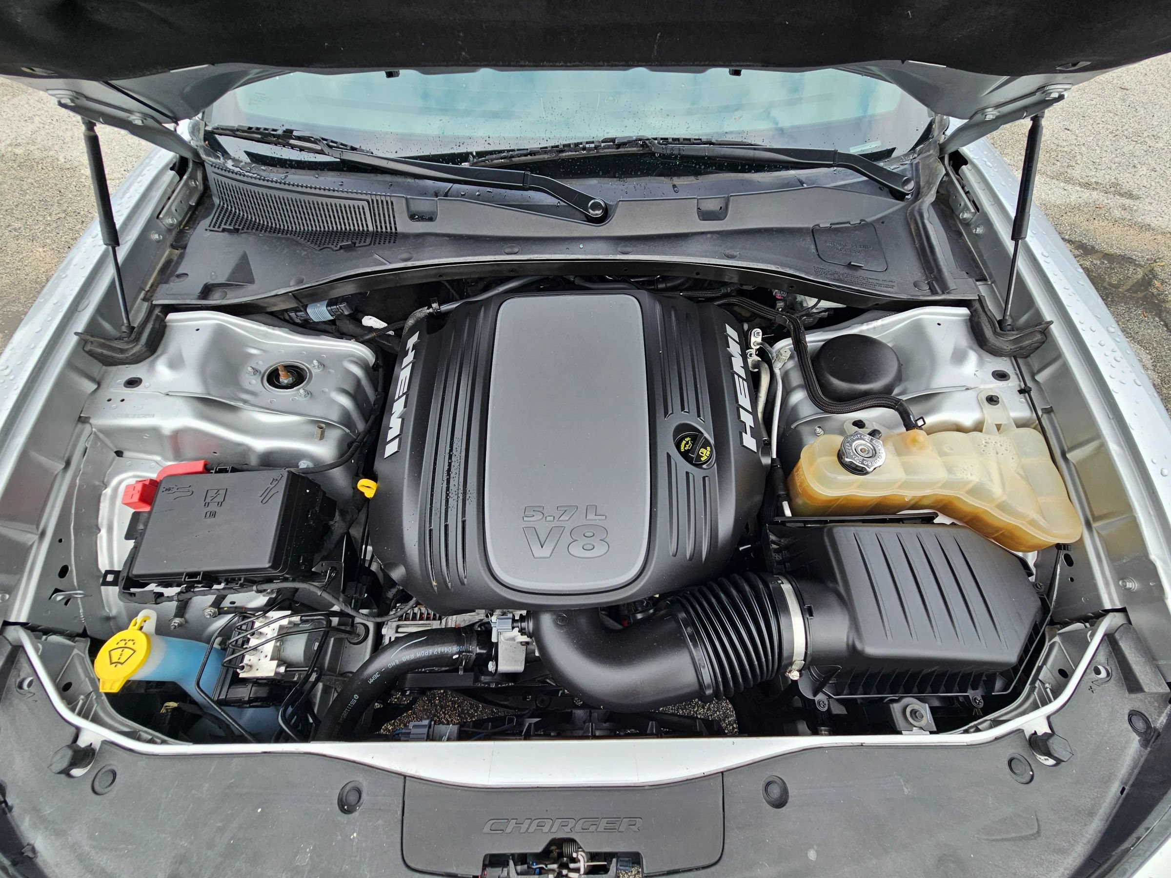Used 2020 Dodge Charger R/T RWD image 16