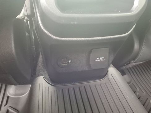 Used 2025 Ford Ranger Raptor AWD/4WD image 19