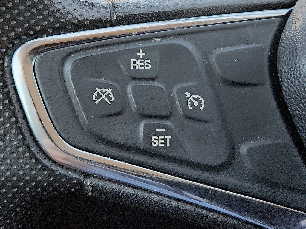 Used 2020 Chevrolet Malibu LS FWD image 28