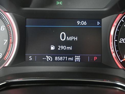 Used 2021 Chevrolet TrailBlazer RS w/ Sun and Liftgate Package image 25