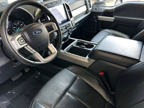 Used 2022 Ford F250 Lariat w/ Chrome Package AWD/4WD image 4