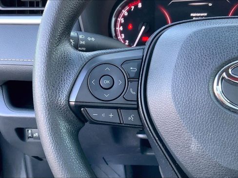 Used 2024 Toyota RAV4 XLE image 22