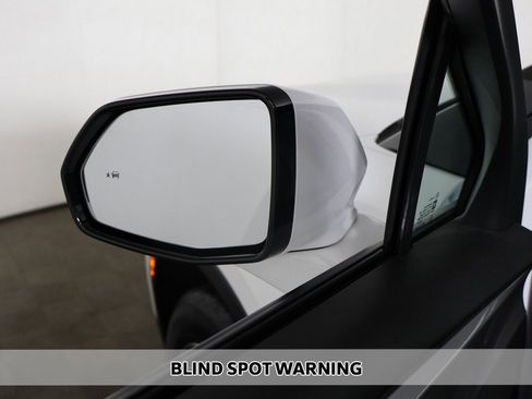 Used 2024 Chevrolet Blazer LT w/ Convenience Package image 5