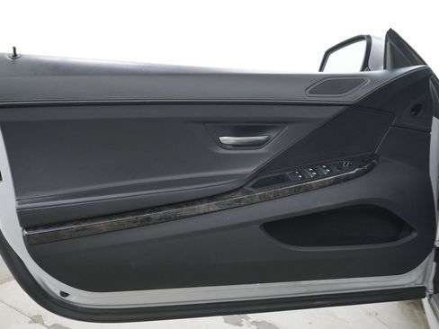 Used 2012 BMW 650i xDrive Convertible AWD/4WD image 13