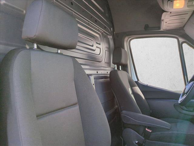 Used 2023 Mercedes-Benz Sprinter 2500 image 17