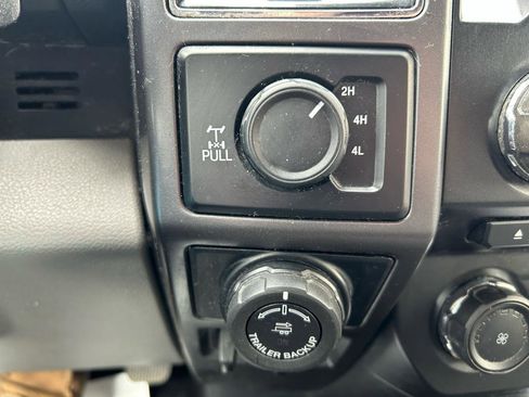 Used 2017 Ford F150 XLT w/ Equipment Group 302A Luxury AWD/4WD image 24