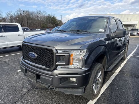 Used 2018 Ford F150 XL w/ Equipment Group 101A Mid image 4