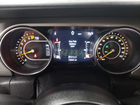 Used 2021 Jeep Wrangler Unlimited Sahara w/ Cold Weather Group AWD/4WD image 7
