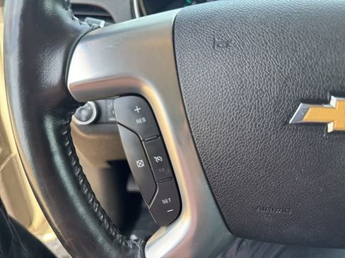 Used 2013 Chevrolet Traverse LT image 17