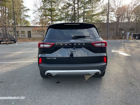 Used 2024 Ford Escape Active w/ Cold Weather Package image 6