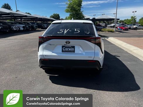 New 2024 Toyota bZ4X image 5