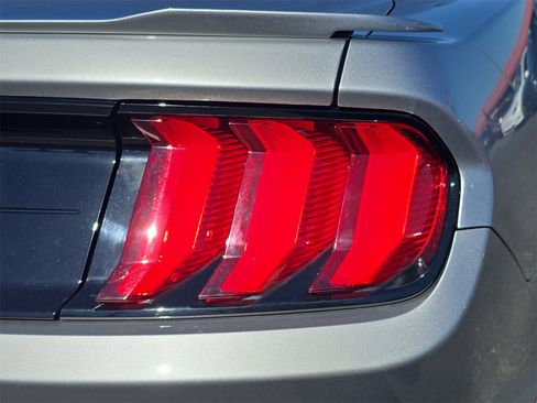 Used 2021 Ford Mustang GT Premium w/ Equipment Group 401A image 6