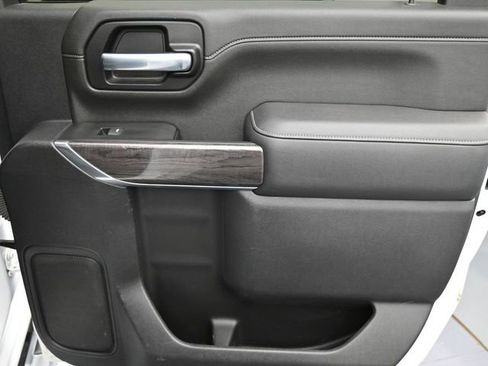 Used 2020 Chevrolet Silverado 2500 LTZ w/ Z71 Off-Road Package image 26