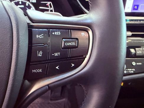 Used 2025 Lexus ES 350 w/ Premium Package FWD image 21