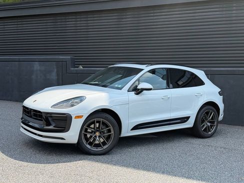Certified 2026 Porsche Macan Turbo AWD/4WD image 6
