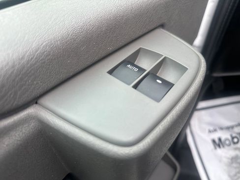 Used 2019 Chevrolet Express 3500 LS image 11