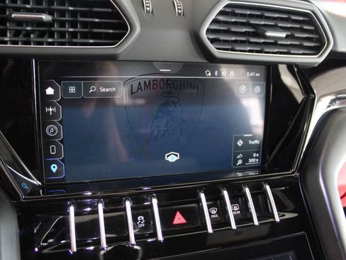 Used 2023 Lamborghini Urus S AWD/4WD image 32