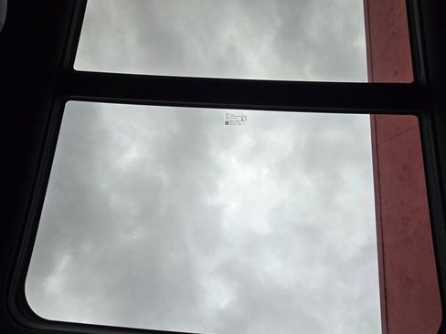 Used 2022 Chevrolet Tahoe Z71 image 28