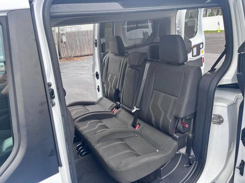 Used 2018 Ford Transit Connect XLT image 13