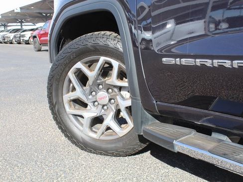 Used 2022 GMC Sierra 1500 SLT image 12