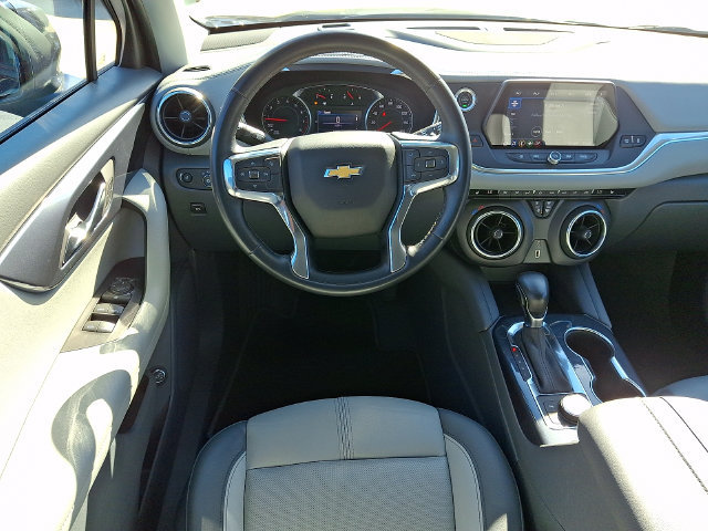 Used 2022 Chevrolet Blazer LT FWD image 11