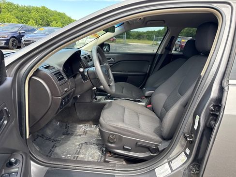 Used 2010 Ford Fusion SE FWD image 9