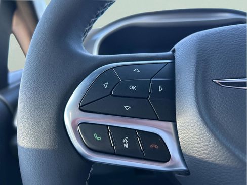 New 2026 Chrysler Pacifica Select FWD image 13