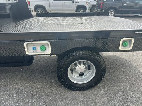 Used 2025 GMC Sierra 3500 Pro w/ Convenience Package AWD/4WD image 10