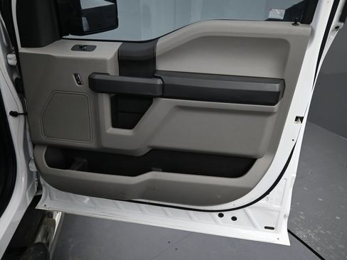 Used 2018 Ford F150 XL w/ Equipment Group 101A Mid image 19