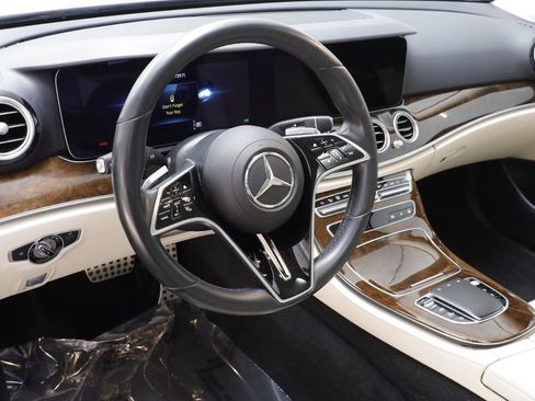 Used 2022 Mercedes-Benz E 450 4MATIC All-Terrain Wagon image 7