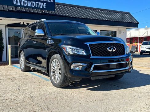 Used 2017 INFINITI QX80 2WD w/ Deluxe Technology Package image 3