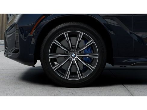 New 2026 BMW X6 xDrive40i image 7