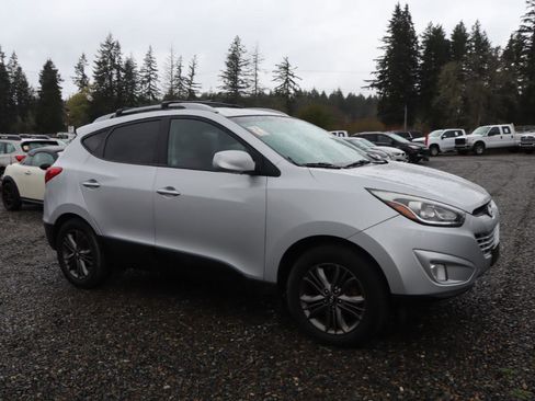 Used 2014 Hyundai Tucson SE image 5