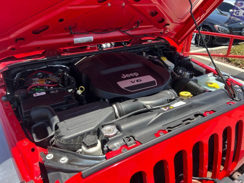 Used 2016 Jeep Wrangler Sport w/ Quick Order Package 24S AWD/4WD image 40