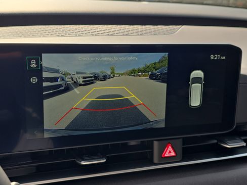 New 2026 Kia Carnival EX FWD image 24