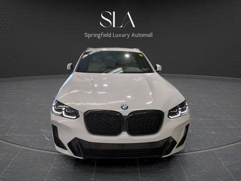 Used 2023 BMW X4 xDrive30i AWD/4WD image 2