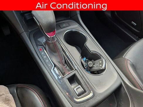 Used 2024 Chevrolet Equinox RS w/ RS Leather Package FWD image 27