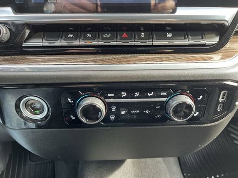 Used 2023 Chevrolet Silverado 1500 LT image 18